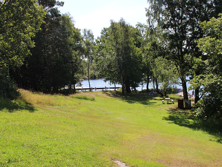 Badplats vid sjön Horsikan.